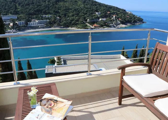 Apartment Blue Sky *